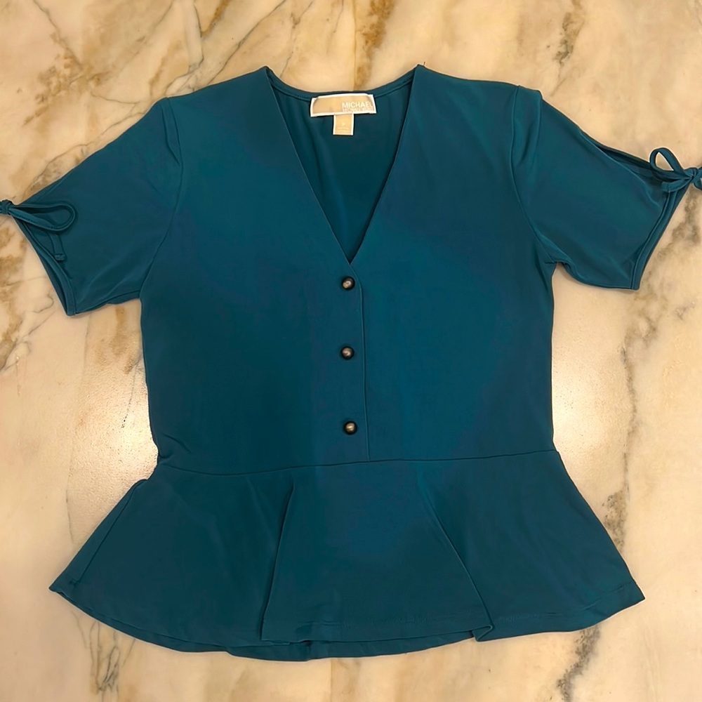 Like new!  Michael Kors small-petite turquoise dressy shirt with buttons